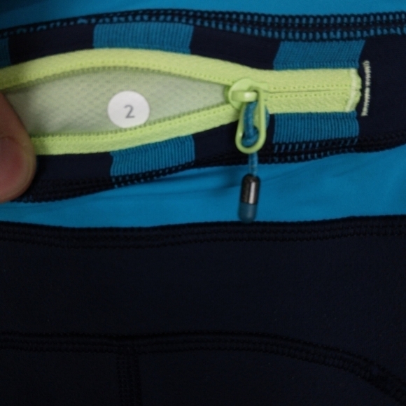 Lululemon Wunder Under Legging Size 2 - Picture 9 of 9